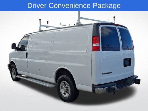 Certified 2021 Chevrolet Express 2500 w/ Driver Convenience Package image 4