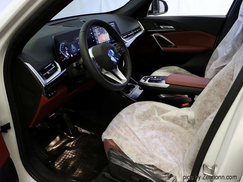 New 2026 BMW X1 xDrive28i w/ Convenience Package image 11