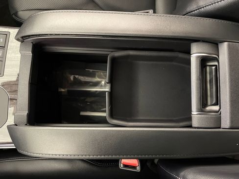 New 2026 Toyota Highlander Platinum AWD/4WD image 23