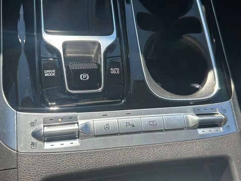 Used 2023 Kia Carnival SX Prestige FWD image 53