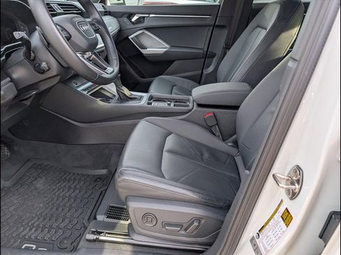 Certified 2023 Audi Q3 2.0T Premium Plus w/ Premium Plus Package image 10
