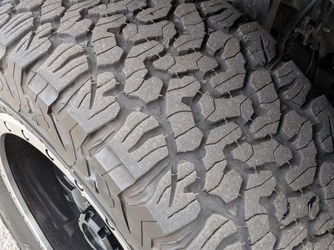 Used 2019 Ford F150 Lariat w/ Equipment Group 502A Luxury image 16