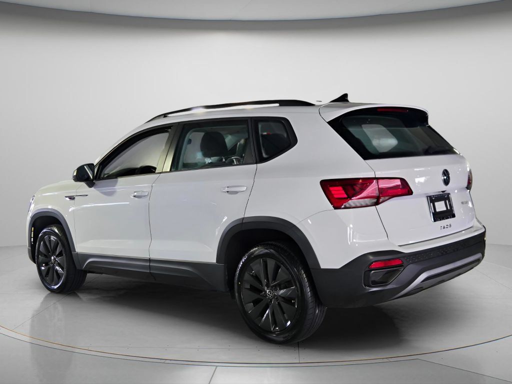Used 2023 Volkswagen Taos S FWD image 4