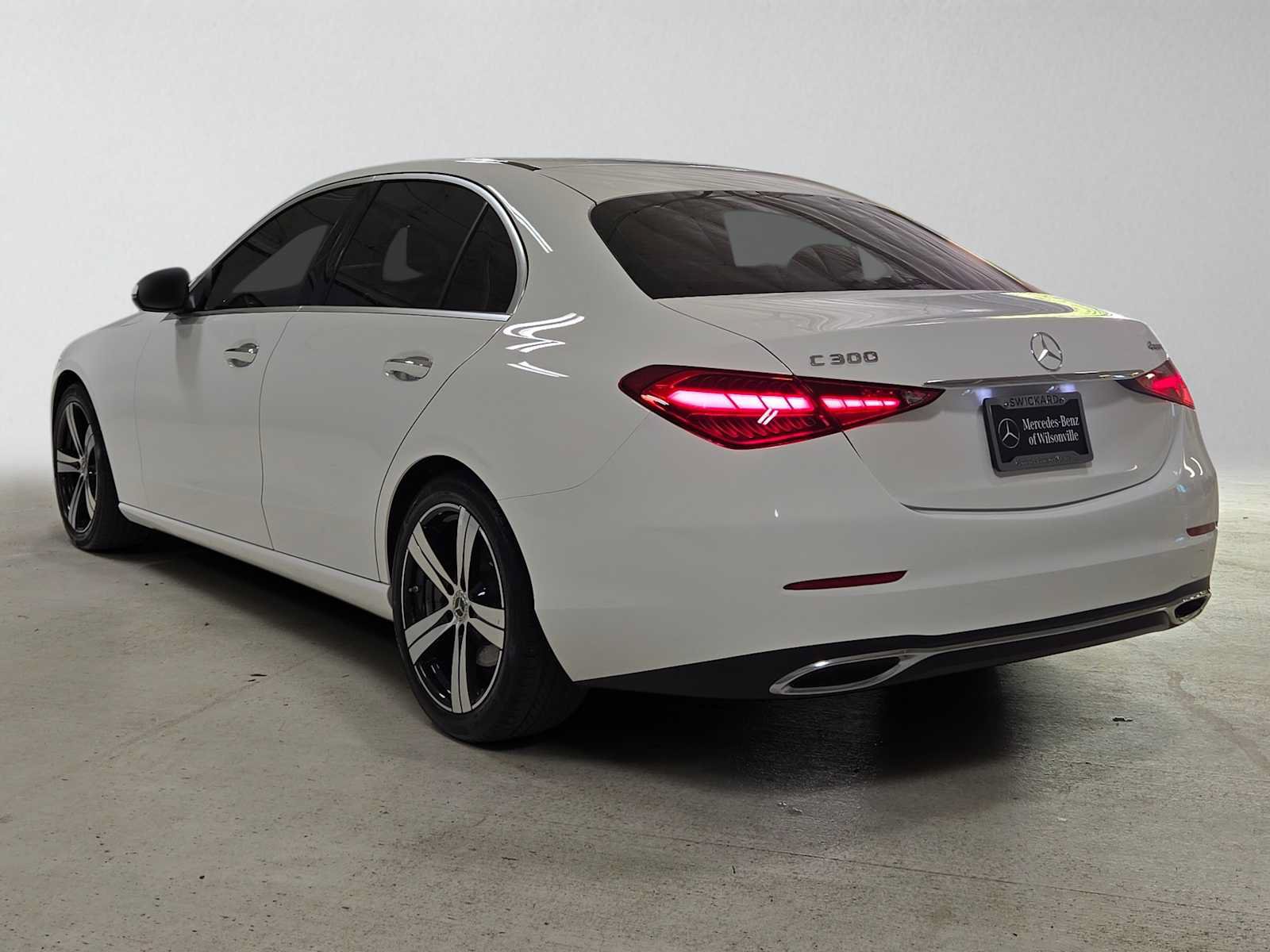 Used 2023 Mercedes-Benz C 300 4MATIC Sedan image 5
