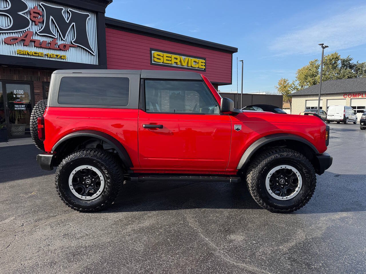 Used 2023 Ford Bronco Big Bend w/ Sasquatch Package AWD/4WD image 8