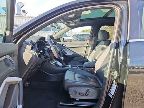 Used 2024 Audi Q3 2.0T Premium image 12