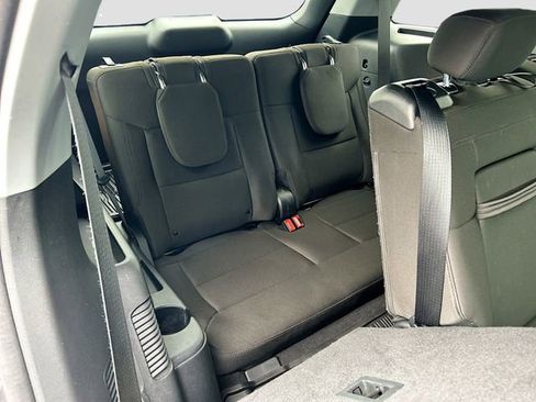 Certified 2023 Ford Explorer XLT image 28