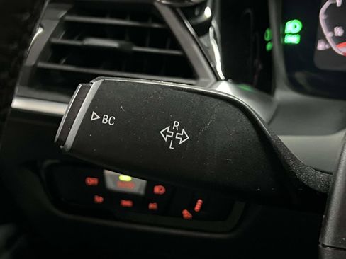 Used 2019 BMW 330i xDrive Sedan w/ Premium Package image 22