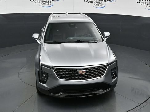 Used 2025 Cadillac XT4 Premium Luxury FWD image 19