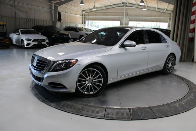 Used 2015 Mercedes-Benz S 550 4MATIC Sedan image 4