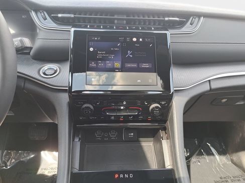 Certified 2023 Jeep Grand Cherokee Altitude AWD/4WD image 20