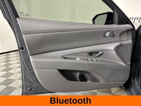 Used 2025 Hyundai Elantra Sport FWD image 10