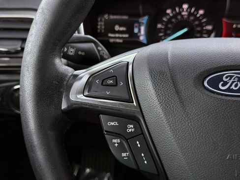 Used 2018 Ford Fusion SE w/ Equipment Group 602A FWD image 26