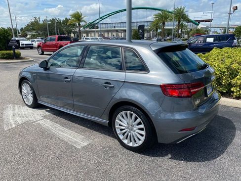 Used 2017 Audi A3 e-tron Premium image 2