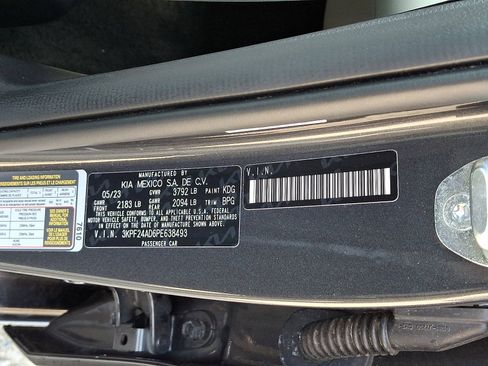 Used 2023 Kia Forte LXS w/ LXS Technology Package image 27