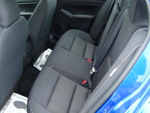 Used 2025 Nissan Altima 2.5 SV image 11