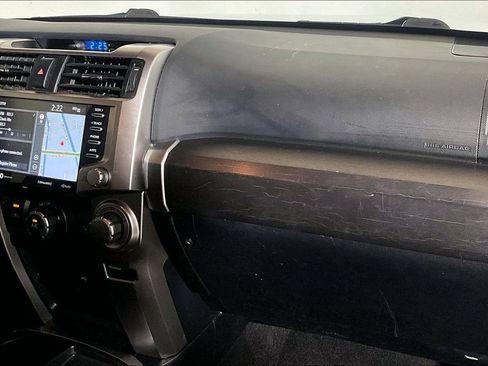 Used 2020 Toyota 4Runner SR5 Premium RWD image 12