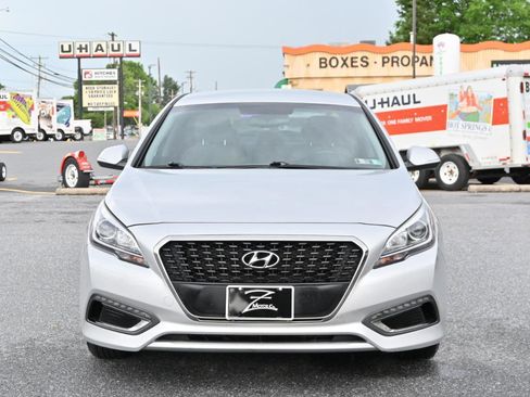 Used 2017 Hyundai Sonata SE FWD image 5