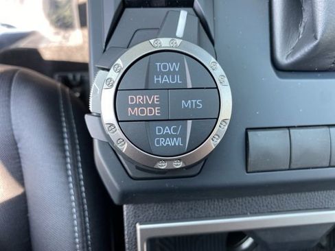 New 2025 Toyota Tacoma TRD Off-Road image 4