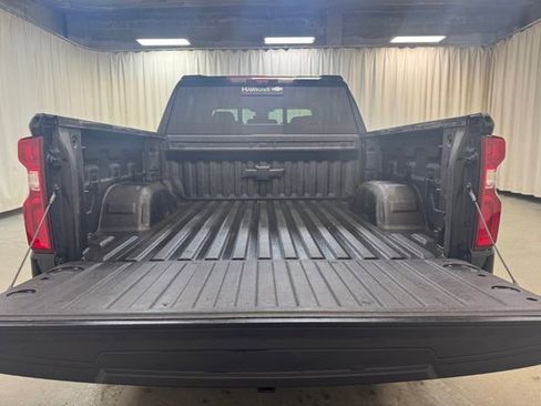 Used 2025 Chevrolet Silverado 1500 High Country w/ High Country Premium Package AWD/4WD image 8