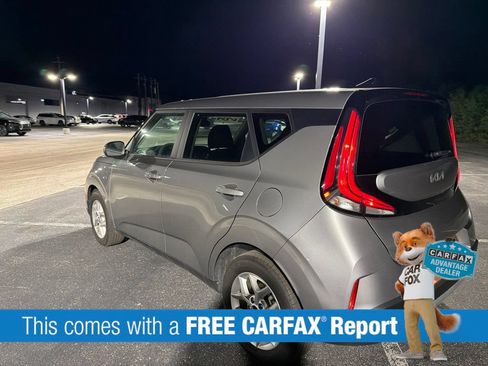 Used 2025 Kia Soul LX w/ LX Technology Package FWD image 3