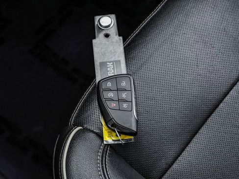 Used 2021 Chevrolet Suburban Premier w/ Premium Package image 66