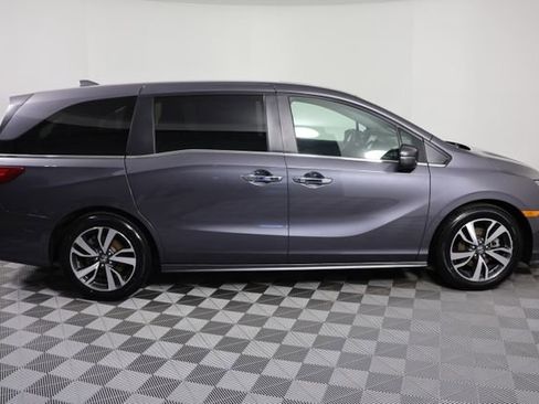 Used 2024 Honda Odyssey Touring image 9
