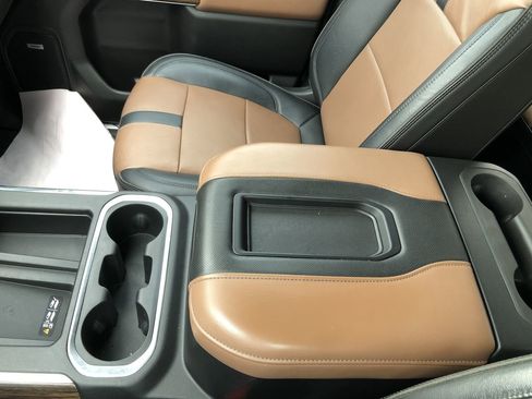 Used 2019 Chevrolet Silverado 1500 High Country w/ Safety Package II image 17