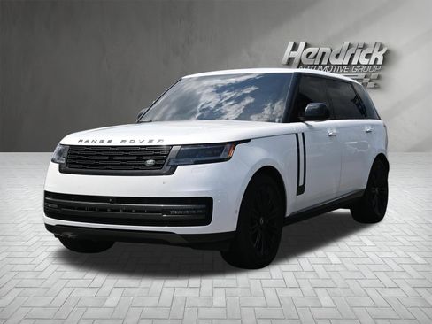Used 2025 Land Rover Range Rover Long Wheelbase SE AWD/4WD image 5