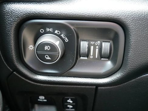 Used 2019 RAM 1500 Big Horn AWD/4WD image 27