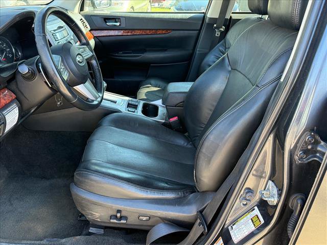 Used 2011 Subaru Outback 3.6R Limited AWD/4WD image 14