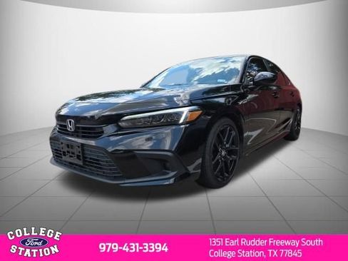 Used 2023 Honda Civic Sport image 3