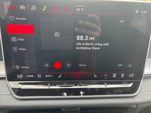 New 2026 Volkswagen Tiguan SE R-Line AWD/4WD image 14