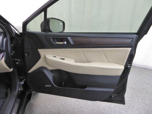 Used 2019 Subaru Outback 2.5i Limited w/ Popular Package #2 image 27