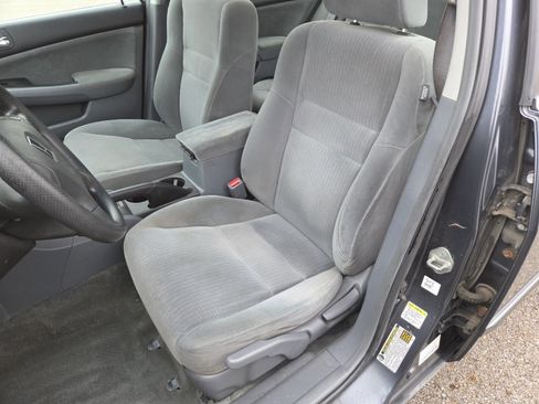 Used 2005 Honda Accord LX image 20