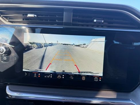 Used 2024 GMC Sierra 2500 Denali Ultimate image 17