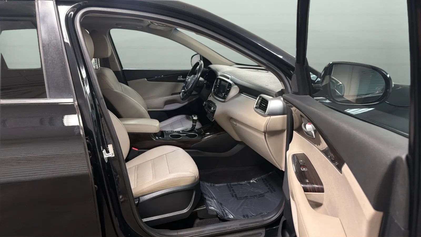 Used 2020 Kia Sorento EX FWD image 22
