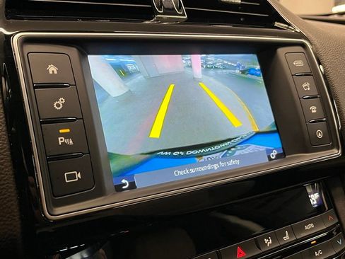 Used 2017 Jaguar F-PACE Prestige AWD/4WD image 28