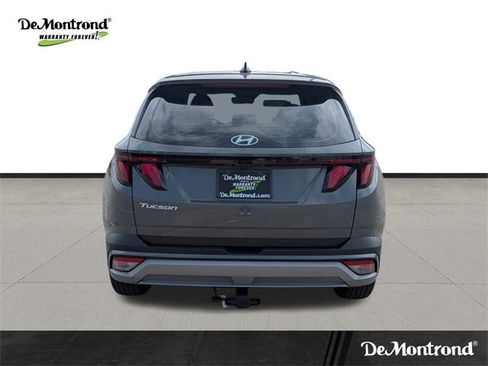 New 2026 Hyundai Tucson SE image 6