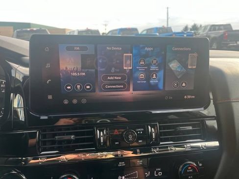 Used 2026 Nissan Pathfinder Rock Creek AWD/4WD image 37