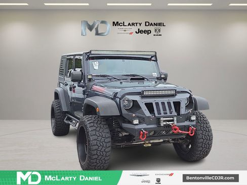Used 2017 Jeep Wrangler Unlimited Sport AWD/4WD image 1