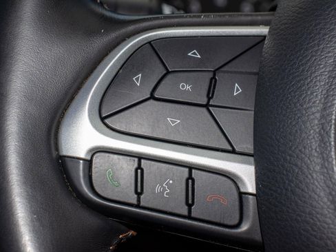 Used 2020 Jeep Compass Latitude image 27