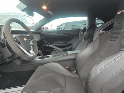 Used 2015 Chevrolet Camaro Z/28 RWD image 7