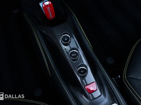 Used 2019 Ferrari 488 Spider image 27