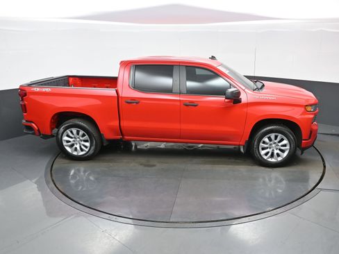 Used 2020 Chevrolet Silverado 1500 Custom w/ Custom Value Package AWD/4WD image 38