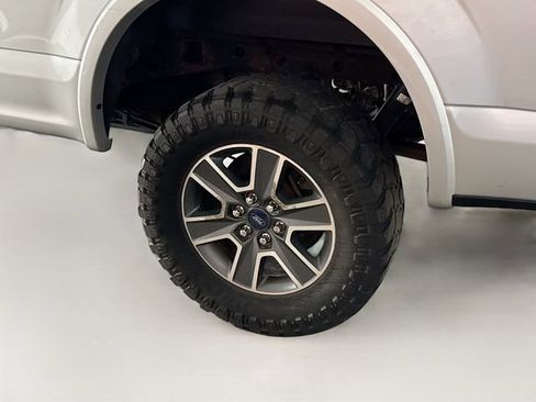 Used 2016 Ford F150 XLT w/ Equipment Group 302A Luxury image 29