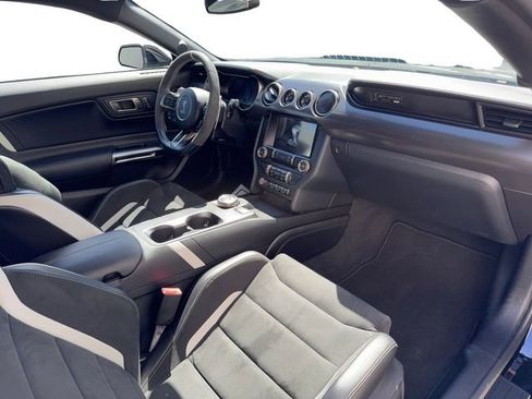 Used 2022 Ford Mustang Shelby GT500 w/ Technology Package image 11