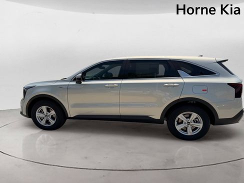 New 2026 Kia Sorento LX FWD image 6