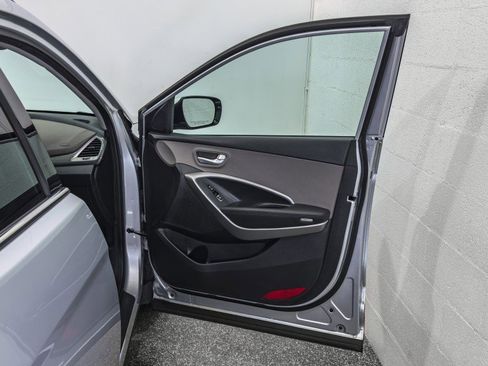 Used 2016 Hyundai Santa Fe Sport w/ Option Group 02 image 18