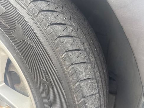 Used 2017 Ford Explorer XLT FWD image 7